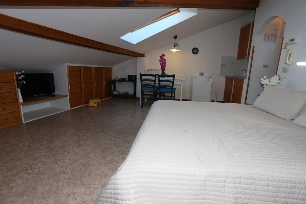 Allure Apartments Πιράν Εξωτερικό φωτογραφία