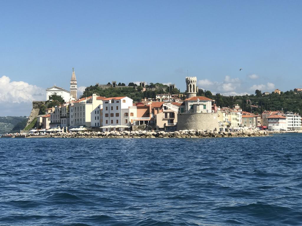 Allure Apartments Πιράν Εξωτερικό φωτογραφία