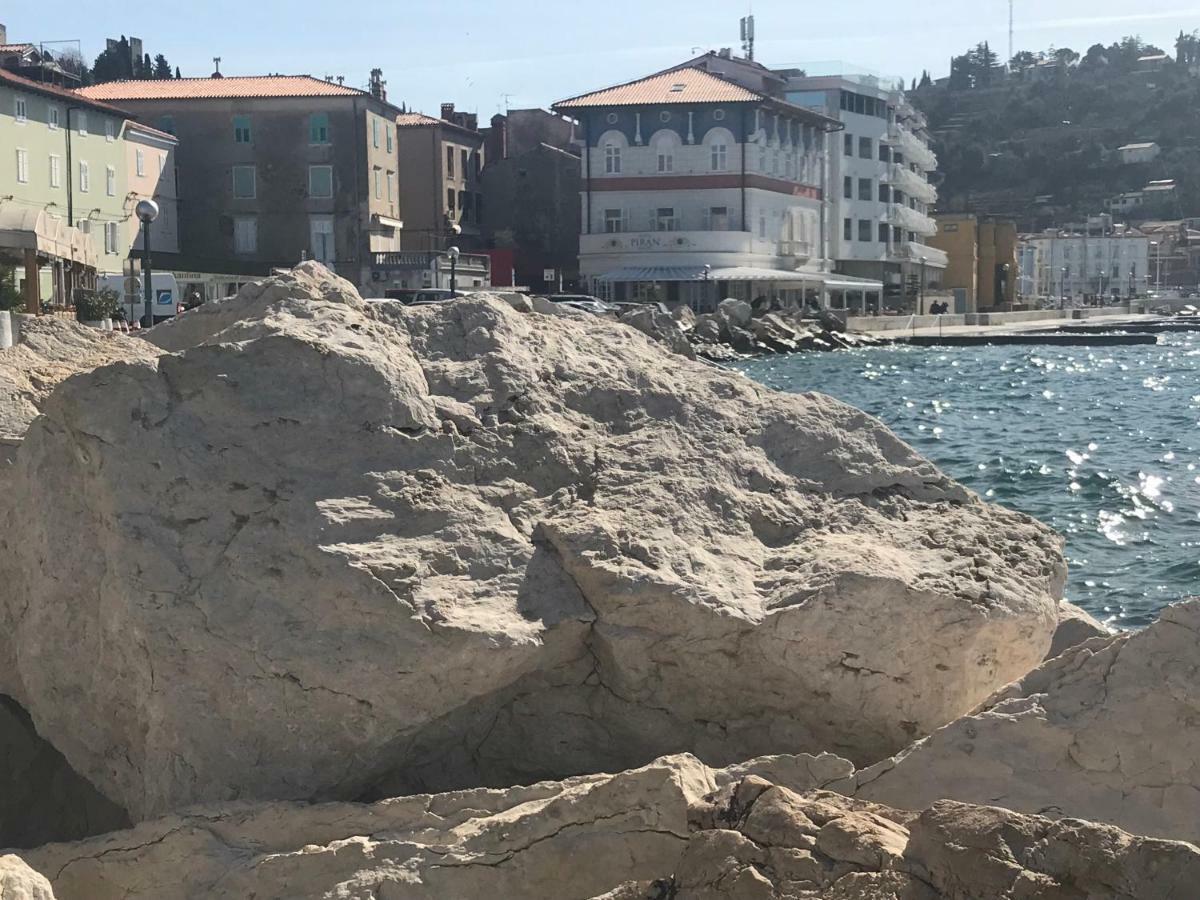 Allure Apartments Πιράν Εξωτερικό φωτογραφία